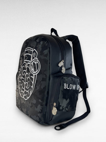 MANIFESTO BLACK