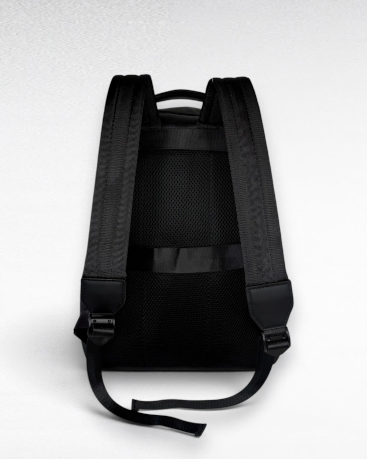 CANNES BLACK